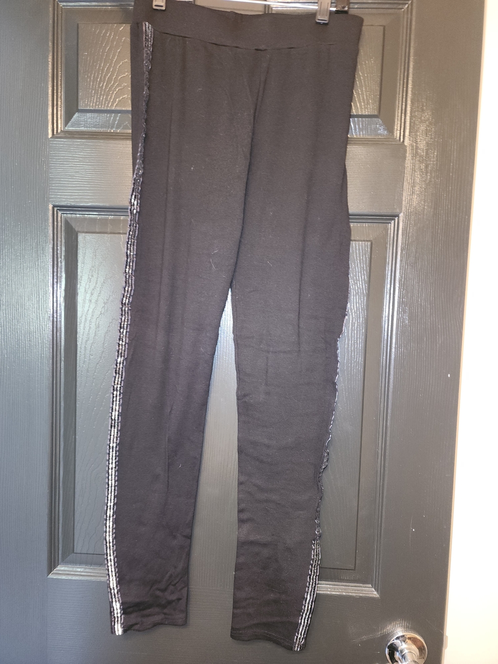 Black Leggings with Side Stripe Detail